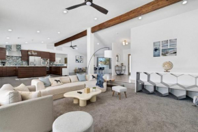 Prime Location! Hidden Oasis 4 BR 10 min to Strip